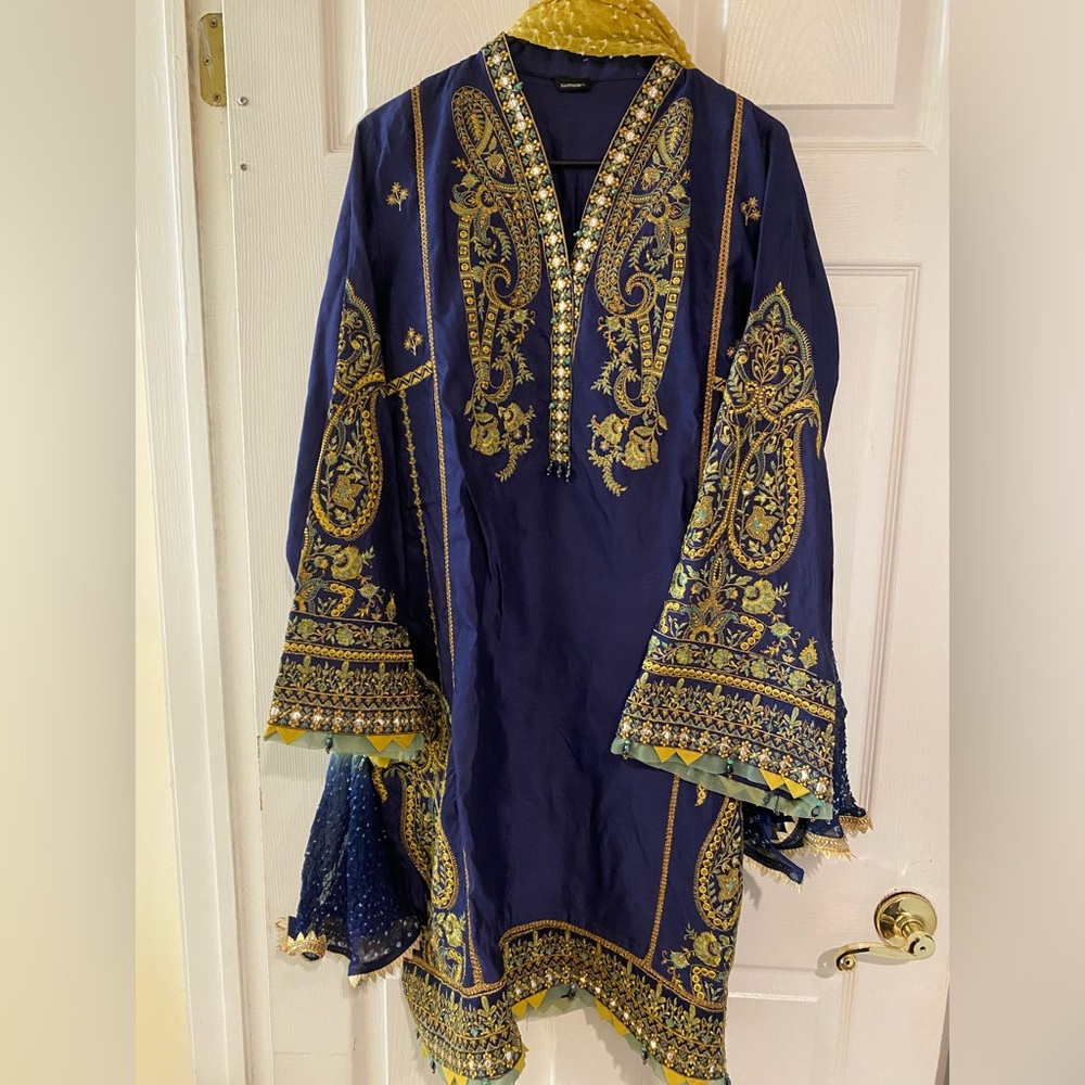 Kurta with chunri dupatta